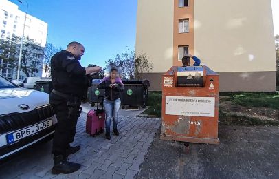 Muž v nádobě 1 kopie Muž v nádobě 1 kopie